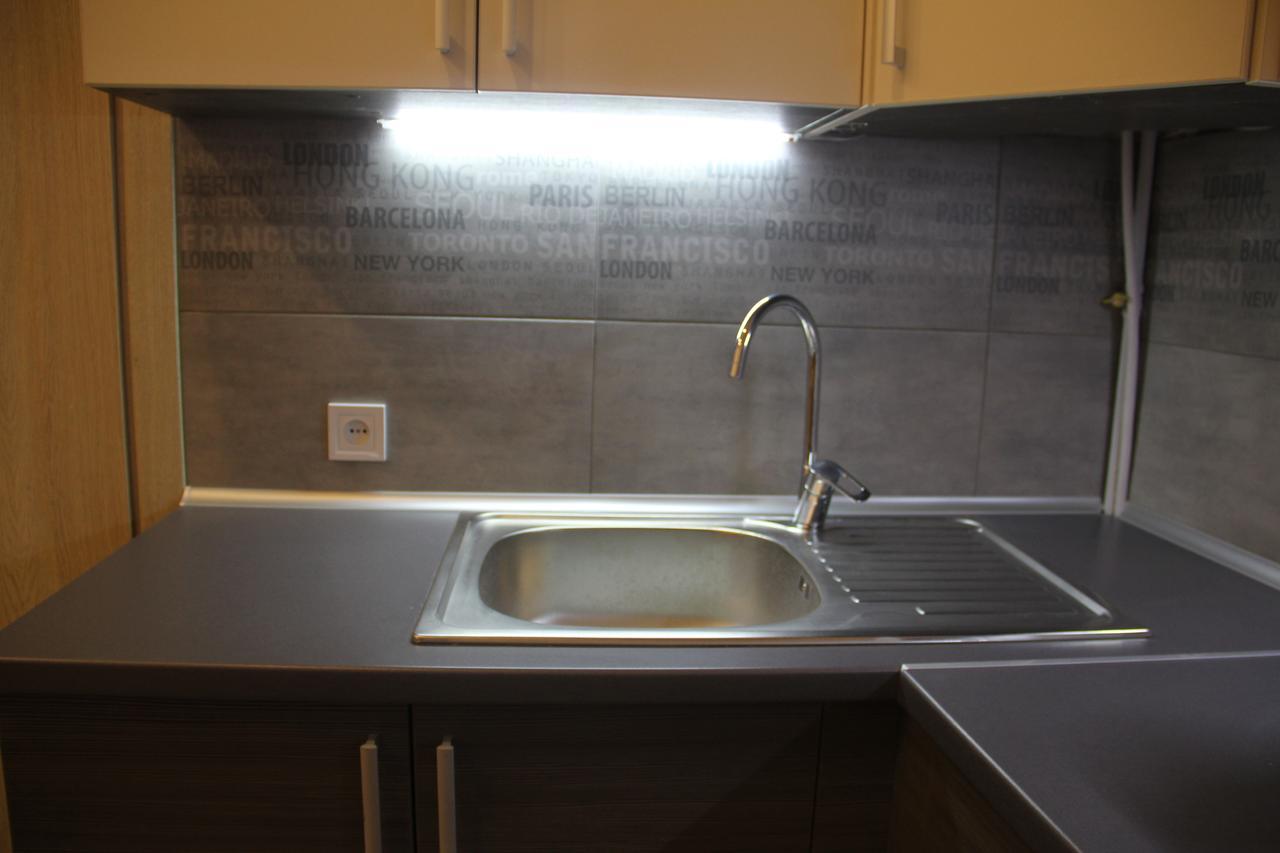Apartment On Khorvatska Street Lviv Kültér fotó